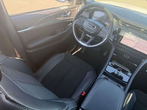 New 2026 Jeep Grand Cherokee Altitude RWD image 27