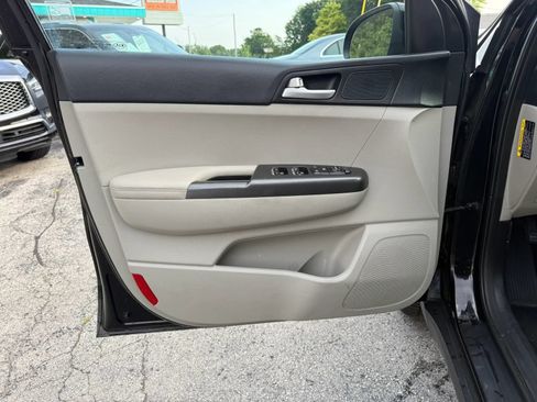 Used 2020 Kia Sportage LX FWD image 9