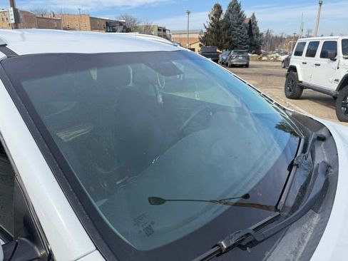 Used 2017 Kia Sorento LX w/ LX Convenience Package image 9