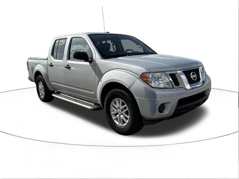 Used 2016 Nissan Frontier SV RWD image 1