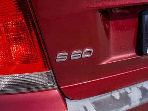 Used 2004 Volvo S60 2.4 image 27