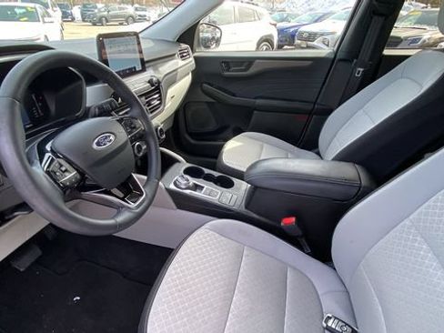 Used 2024 Ford Escape Active AWD/4WD image 29