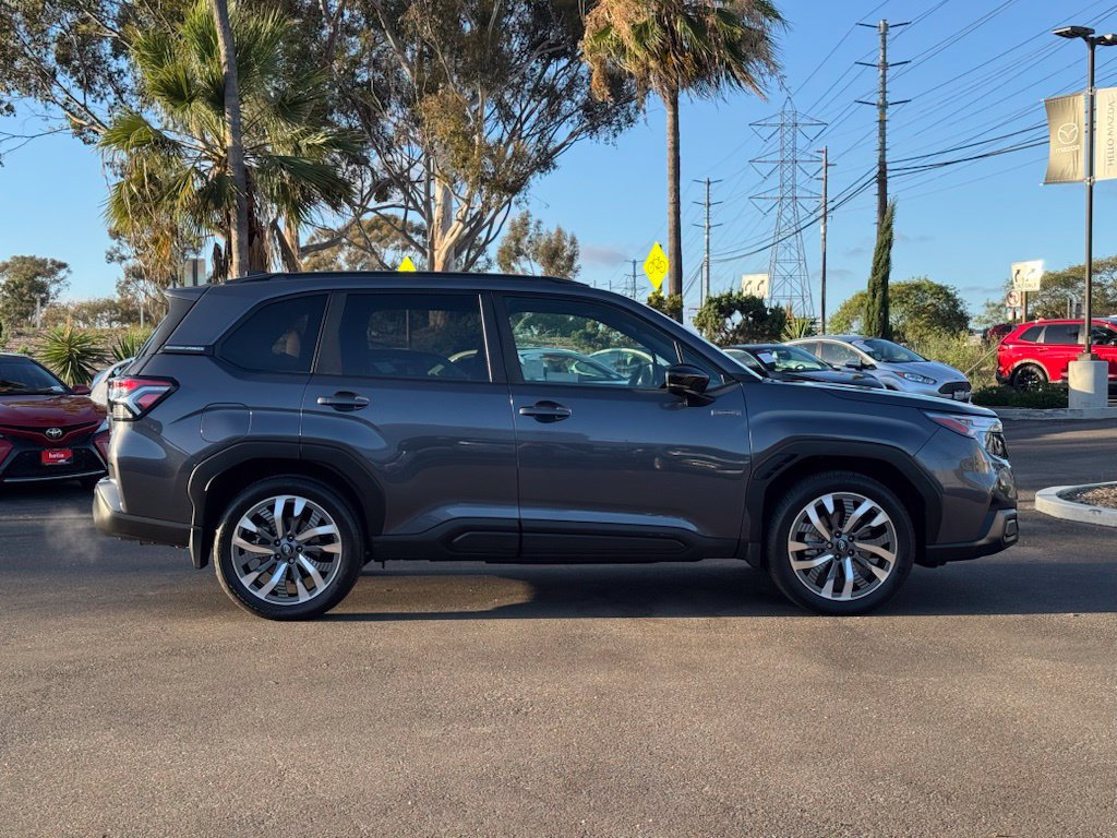 Used 2025 Subaru Forester Touring AWD/4WD image 29