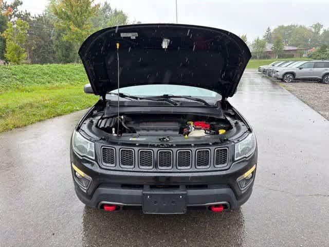 Used 2020 Jeep Compass Trailhawk AWD/4WD image 3