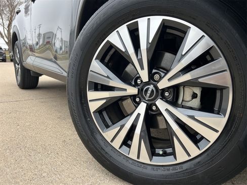 Certified 2023 Nissan Rogue SV image 8