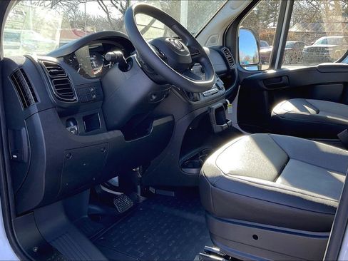 New 2025 RAM ProMaster 2500 w/ Power Group image 6