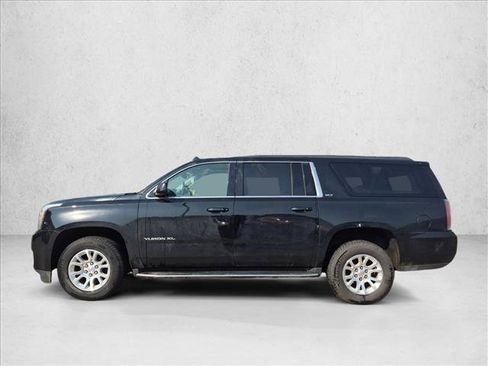 Used 2020 GMC Yukon XL SLT w/ Open Road Package AWD/4WD image 8