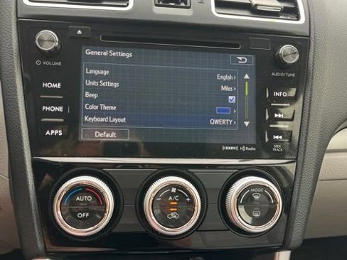 Used 2018 Subaru Forester 2.5i Premium AWD/4WD image 44