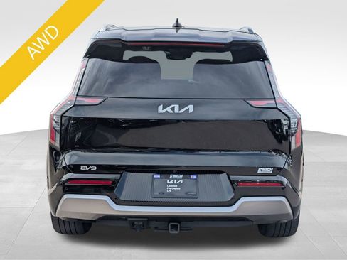 Certified 2024 Kia EV9 Land AWD/4WD image 3