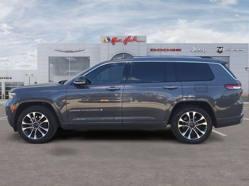 Used 2023 Jeep Grand Cherokee L Overland AWD/4WD image 2