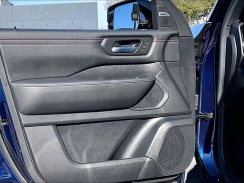 Used 2025 Nissan Armada PRO-4X w/ Pro-4X Premium Package image 21