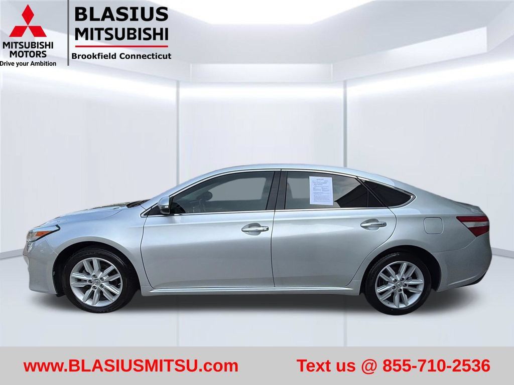 Used 2013 Toyota Avalon XLE FWD image 13