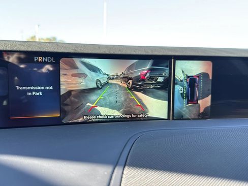 Used 2024 Lincoln Nautilus Reserve image 19