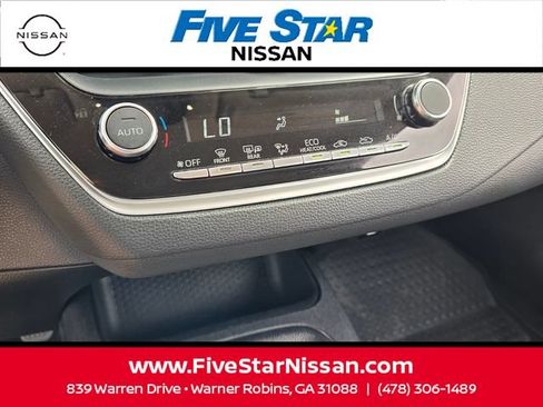 Used 2024 Toyota Corolla LE w/ LE Convenience Package FWD image 22