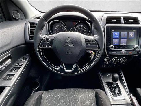 Used 2022 Mitsubishi Outlander Sport LE image 7