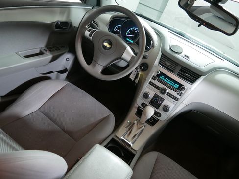 Used 2011 Chevrolet Malibu LS FWD image 9