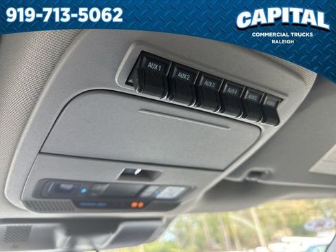 Used 2023 Ford F450 XLT w/ FX4 Off-Road Package image 29