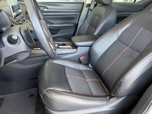 Used 2021 Nissan Altima 2.5 SR FWD image 13