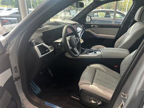 New 2026 BMW X5 M60i image 11
