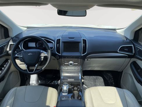 Used 2019 Ford Edge Titanium w/ Equipment Group 301A AWD/4WD image 29