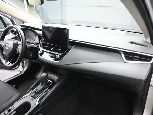 Used 2024 Toyota Corolla LE FWD image 24