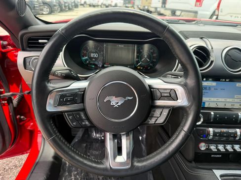 Used 2018 Ford Mustang GT Premium w/ Equipment Group 401A RWD image 19
