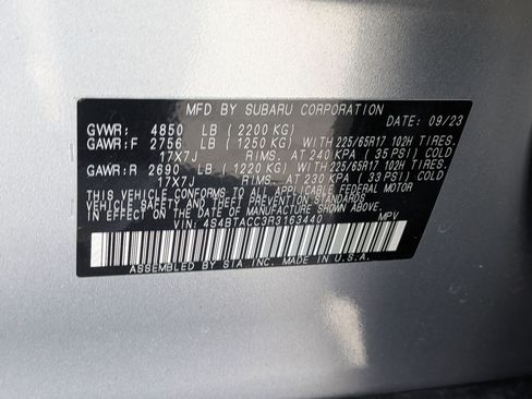 Used 2024 Subaru Outback Premium AWD/4WD image 32
