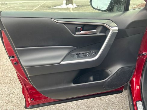New 2025 Toyota RAV4 XLE image 18