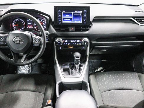 Certified 2022 Toyota RAV4 XLE w/ Convenience Package FWD image 14