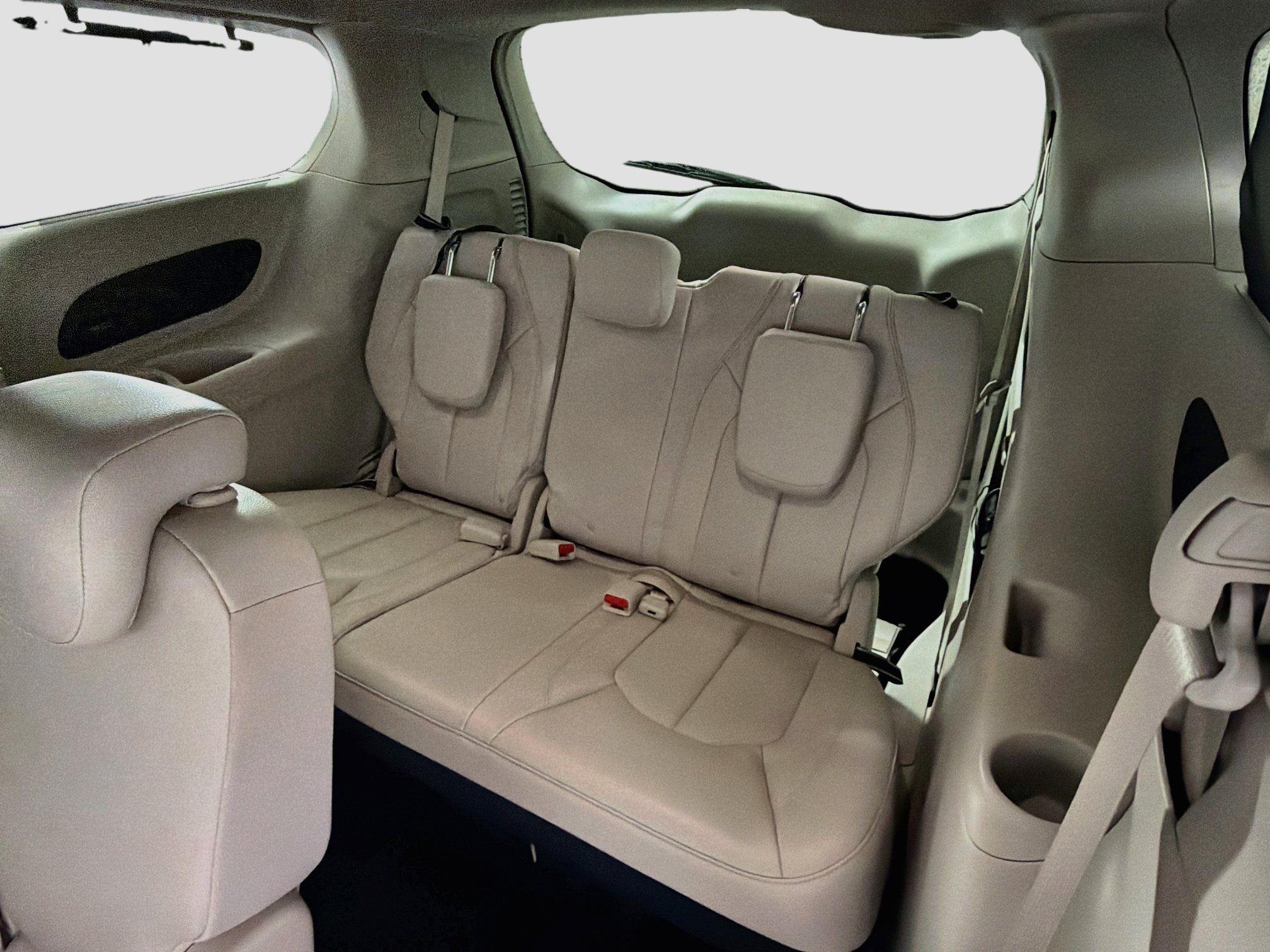 Used 2017 Chrysler Pacifica Touring-L Plus FWD image 29