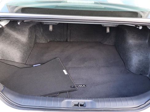 Used 2025 Nissan Altima 2.5 SV image 32