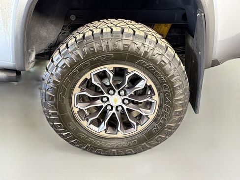 Used 2018 Chevrolet Colorado ZR2 AWD/4WD image 36