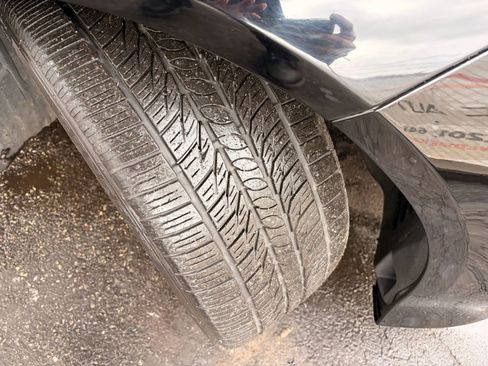 Used 2014 Mercedes-Benz E 350 4MATIC Sedan image 39