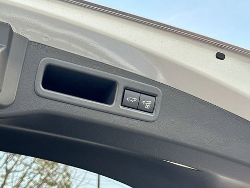 New 2026 Lexus RX 450h AWD image 35