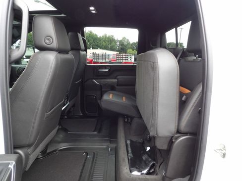 Used 2023 GMC Sierra 3500 AT4 w/ AT4 Preferred Package AWD/4WD image 35