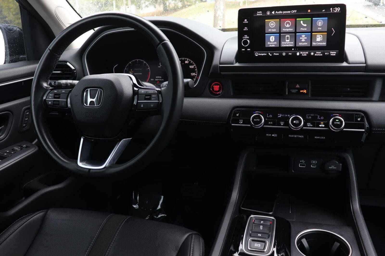 Used 2023 Honda Pilot Touring image 29