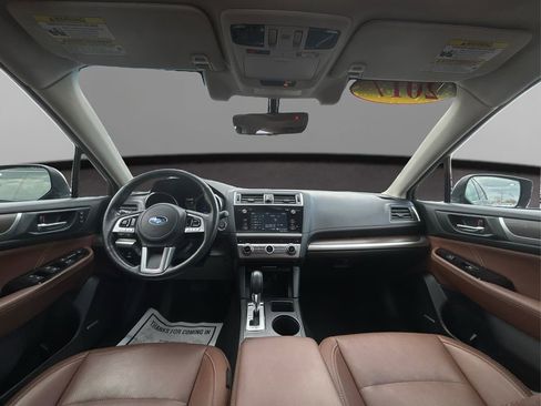 Used 2017 Subaru Outback 2.5i Touring image 28