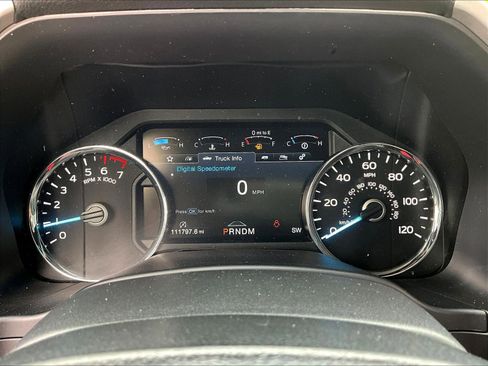 Used 2020 Ford F150 Lariat w/ Equipment Group 502A Luxury AWD/4WD image 14