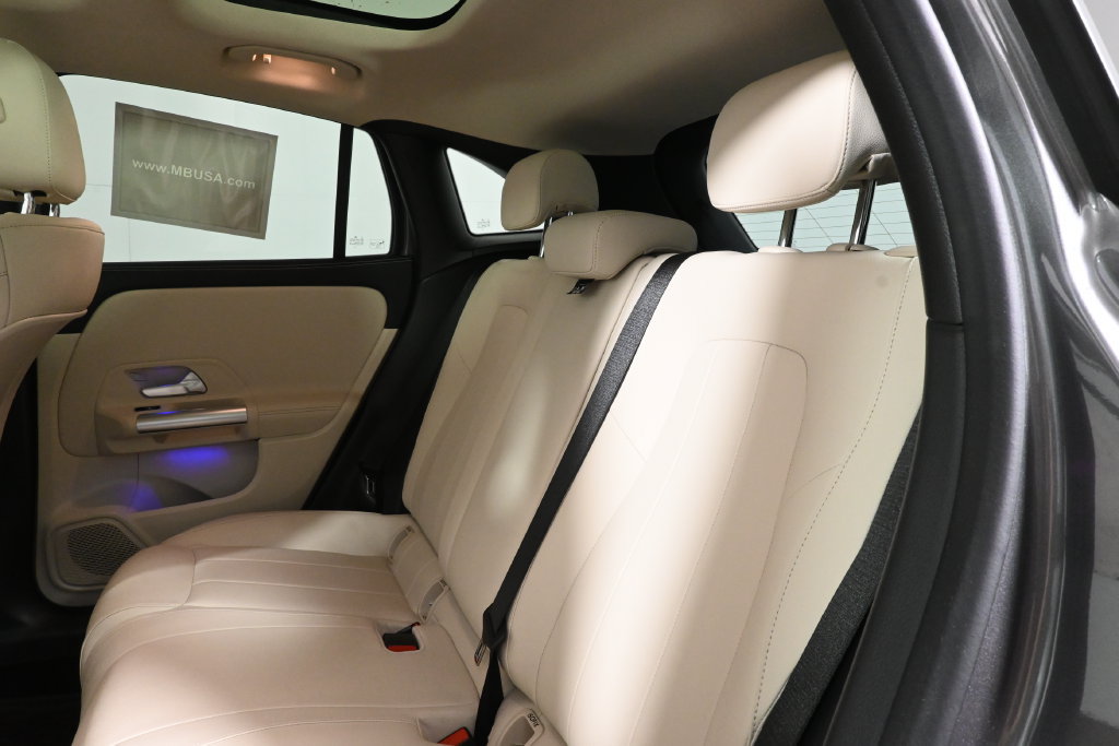 Certified 2023 Mercedes-Benz GLA 250 4MATIC image 4