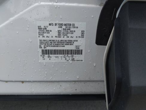 Used 2017 Ford Edge Titanium w/ Technology Package FWD image 33