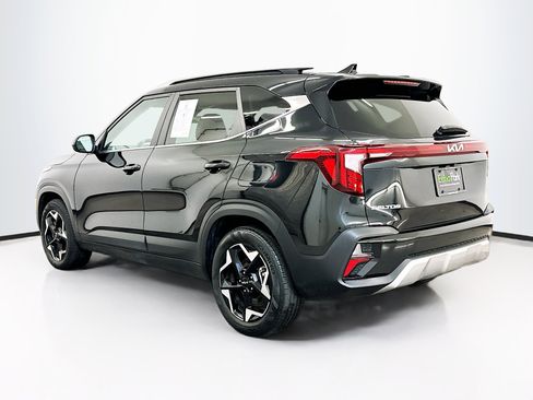 Used 2024 Kia Seltos EX image 5