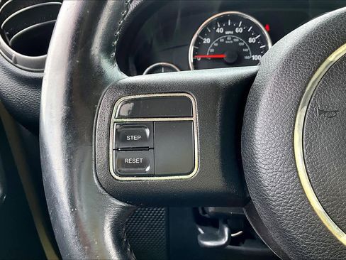 Used 2013 Jeep Wrangler Sport AWD/4WD image 20