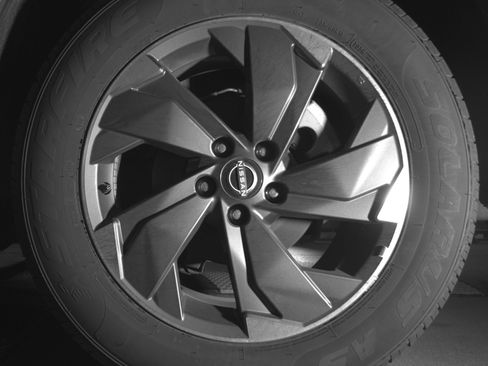 Used 2025 Nissan Rogue SV image 14