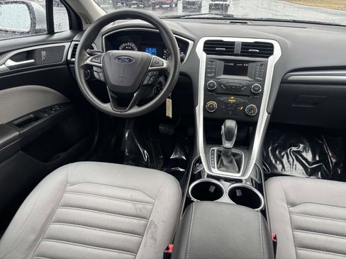 Used 2014 Ford Fusion S image 31