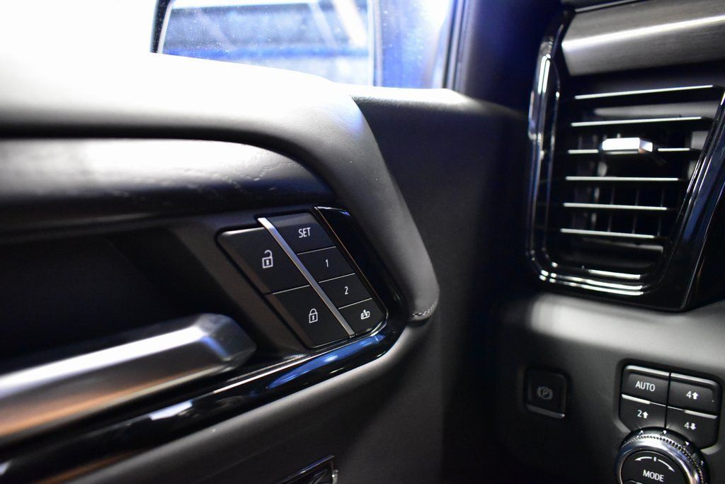 Certified 2023 GMC Sierra 1500 AT4X w/ AT4X AEV Edition AWD/4WD image 50