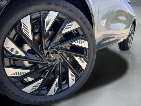 New 2025 Lincoln Nautilus Reserve w/ Jet Appearance Package image 14