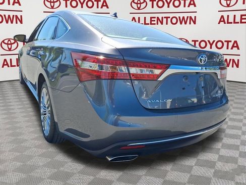 Used 2018 Toyota Avalon Limited w/ All Weather Liner Package FWD image 8