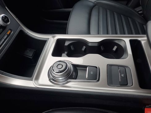 Used 2023 Ford Edge SEL image 30