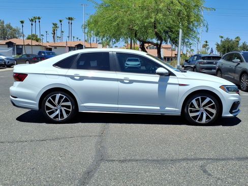 Used 2019 Volkswagen Jetta GLI FWD image 8