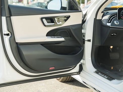 Certified 2025 Mercedes-Benz E 350 4MATIC Sedan image 36